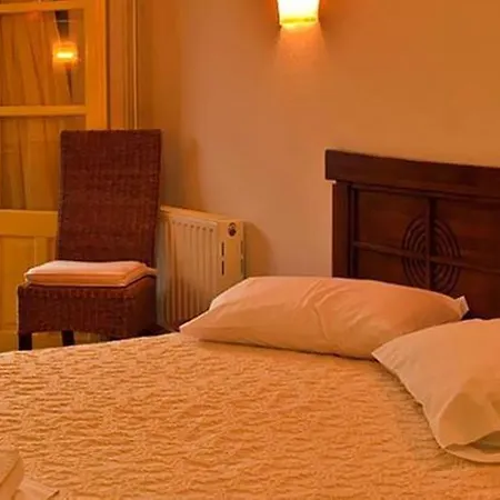 Hotel Chris Skála
