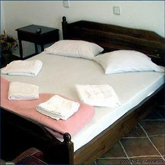Chris Hotel 2*